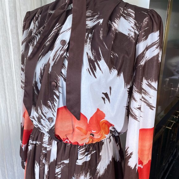 Vintage 70s shirtdress, long sleeves , brown floral, elastic waist, size medium - Picture 2 of 9